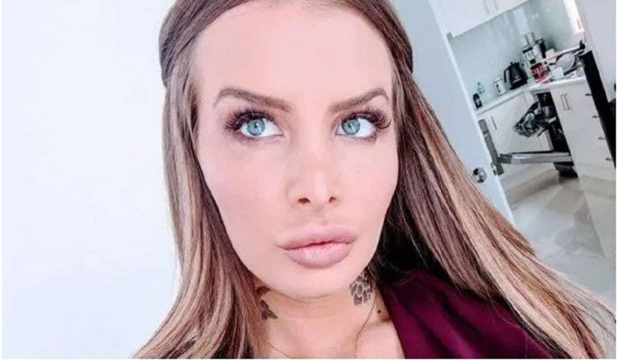 evelyn miller onlyfans két hüvely