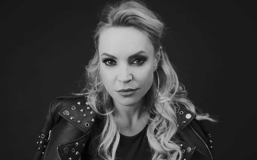 sari evi byealex x faktor