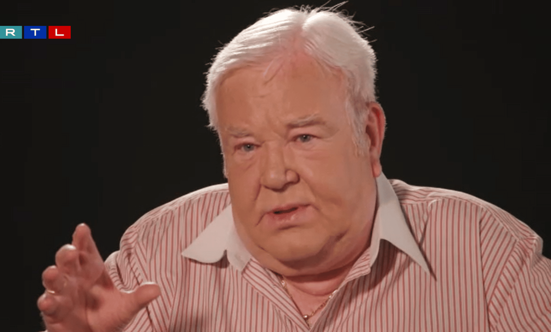 galvolgyi janos szinesz humorista kiakadas