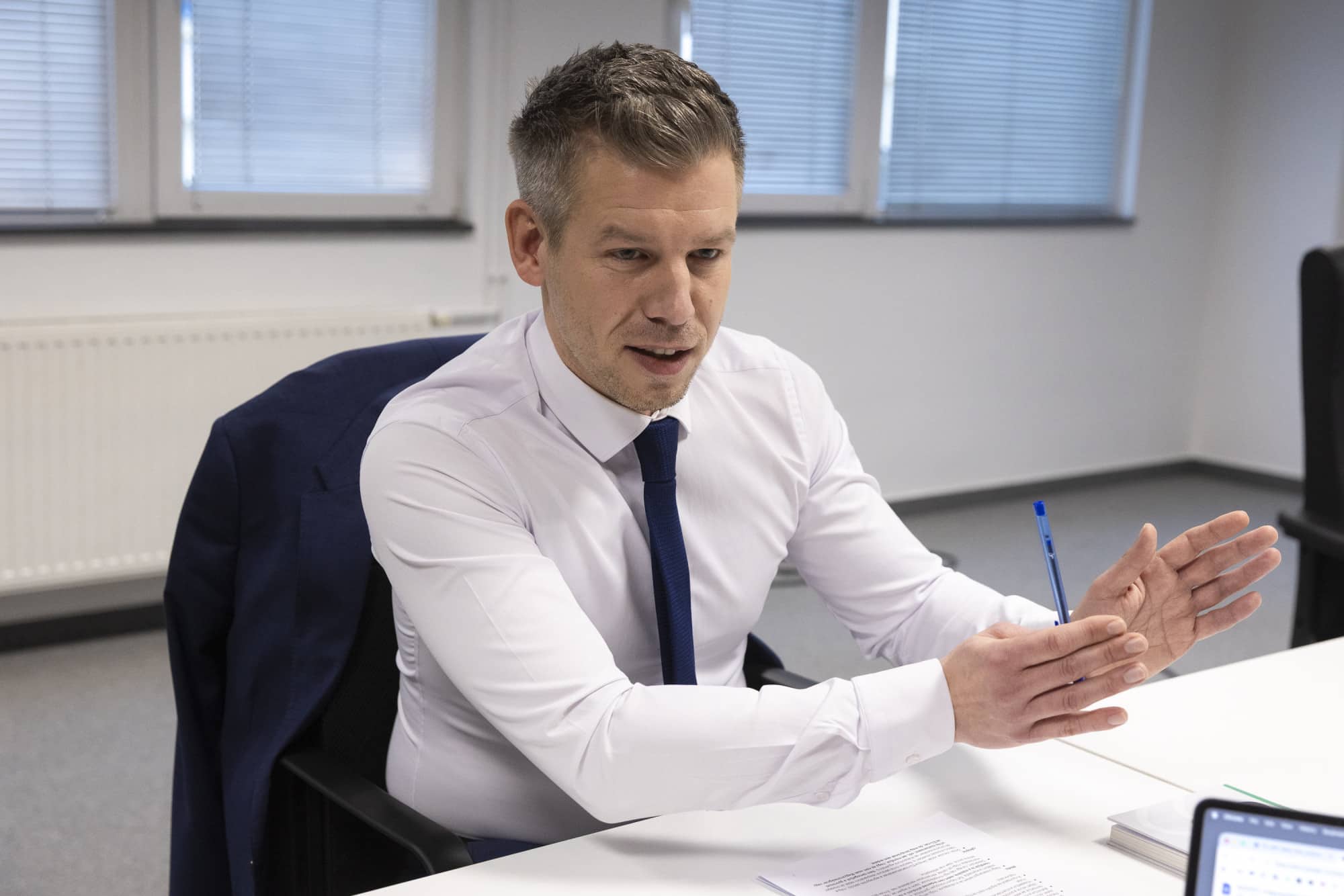 magyar peter iratdaralas weboldal bejelentes