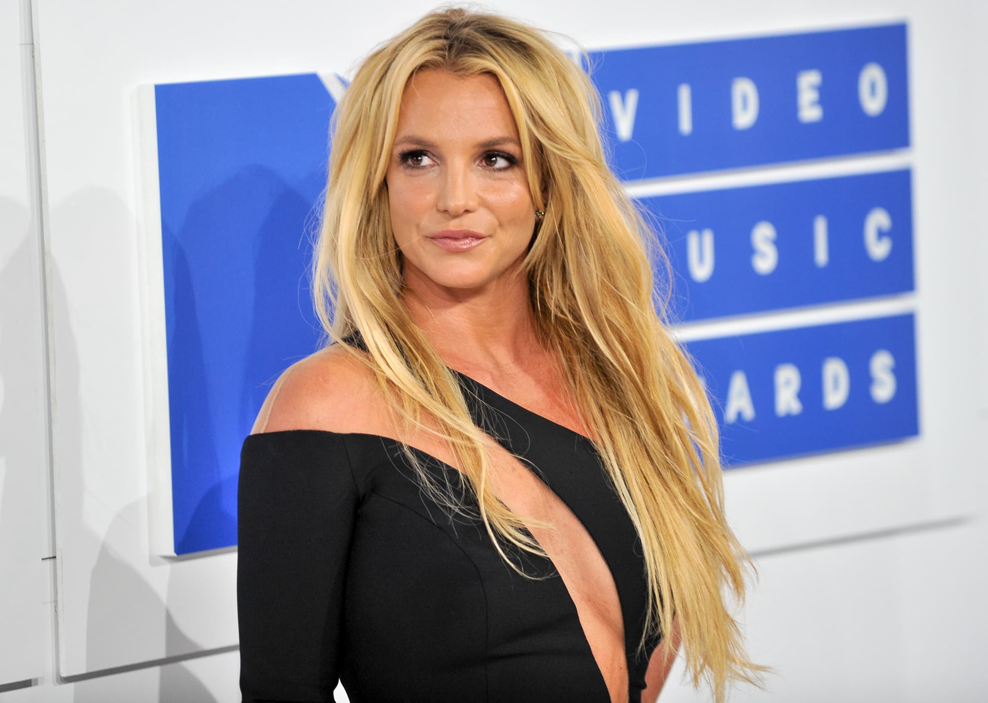 britney-spears-christina-aguilera-lady-gaga-gyamsag