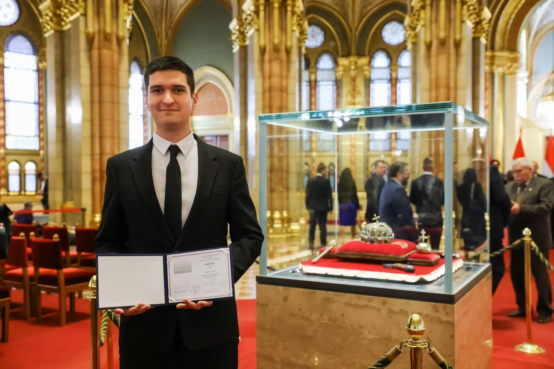 berki akos kepviselo tisza part ne kozpenzen autokazzanak