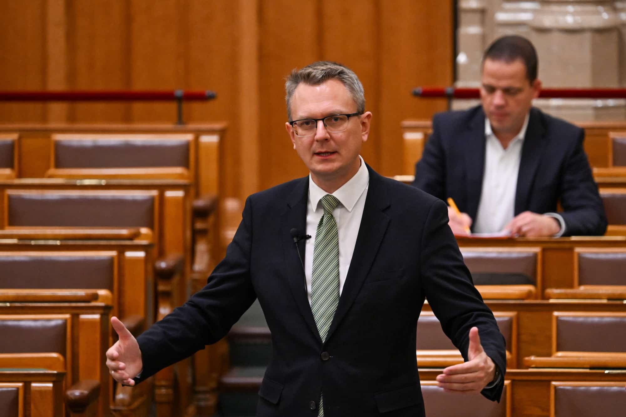 retvari bence vac kampany 50 millio tamogatas