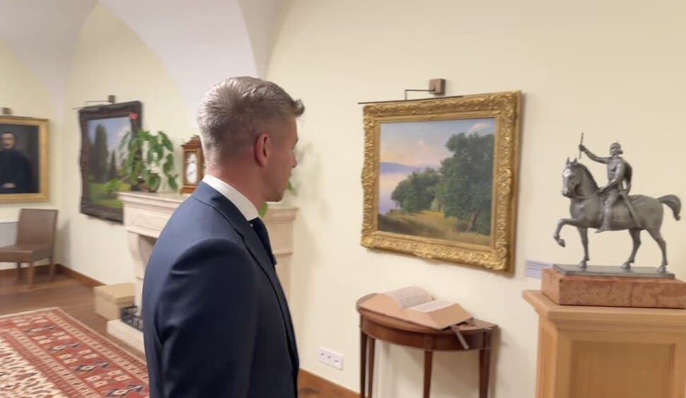 magyar peter karmelita fotok