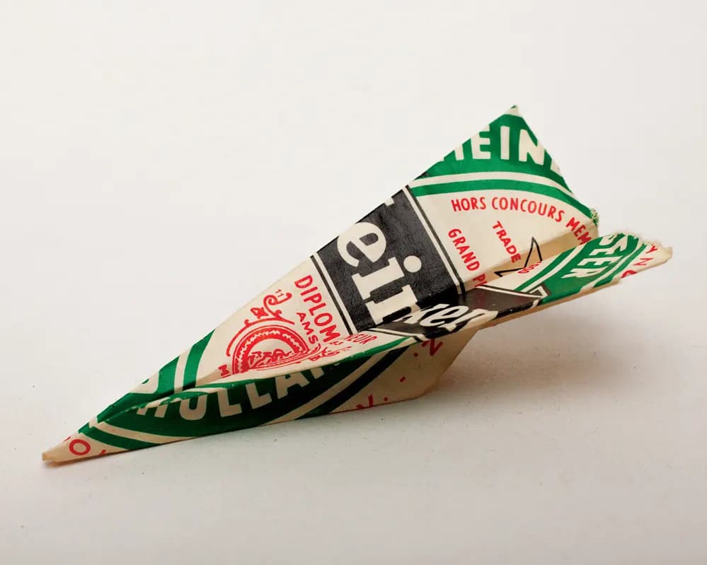 Harry-Smith_-amerikai-muvesz_-antropologus-beat_-papirrepulo_-hajtogatas_-New-York_-heineken_-sor_-c