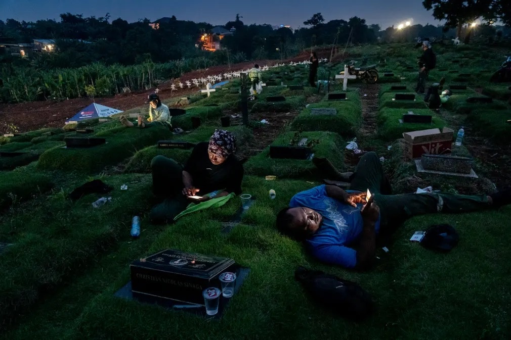 sony world photography awards, fotoverseny, sony, koronavirus, temeto, siraso, temetes, okostelefon, jakata, nap fotoja