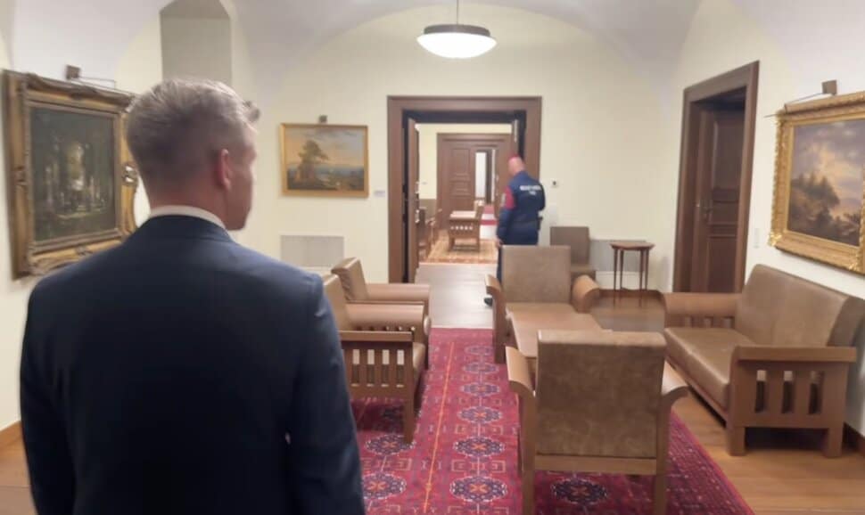 magyar peter karmelita fotok