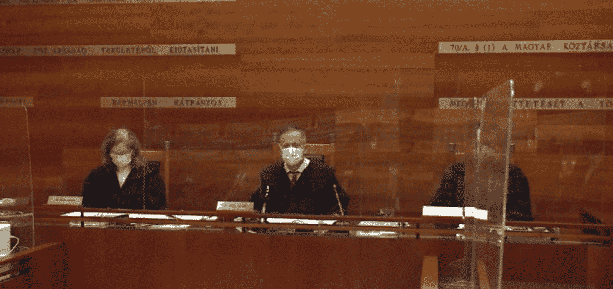 mozgasserult-ferfit-szurt-le-kerekesszekes-ferfi-heves-buncselekmeny