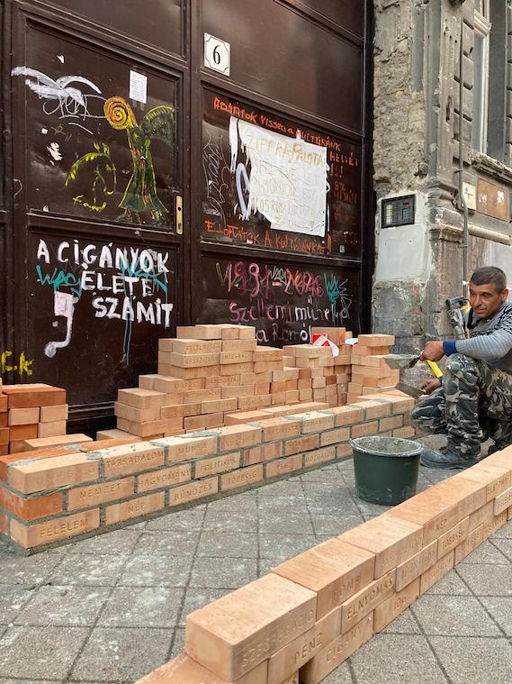 olah norbert festomuvesz apja a cigany muvesz szorongasa off-biennale budapest