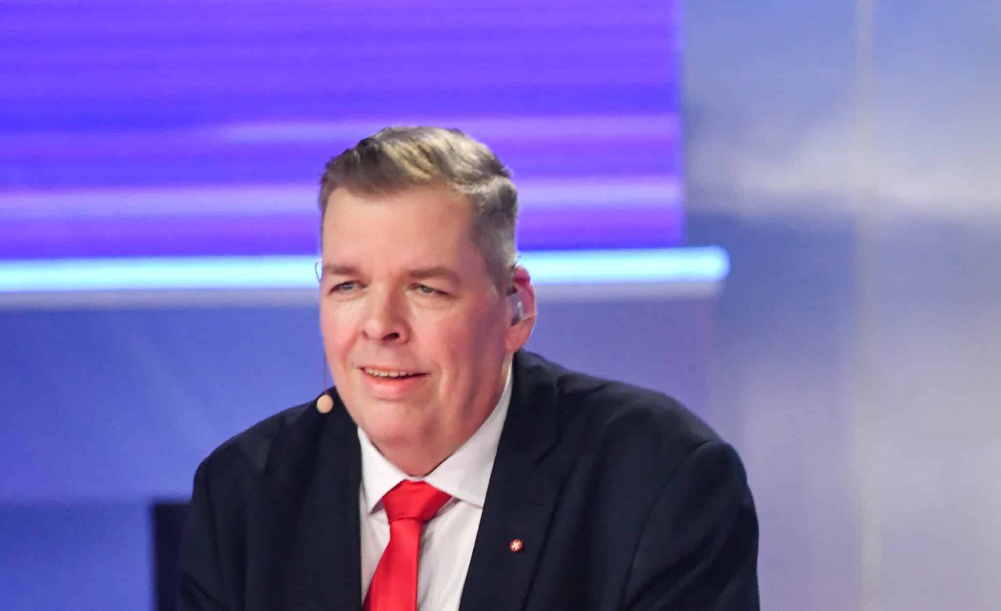 schmuck-andor-kogazdag-metta-viszony-kapcsolat
