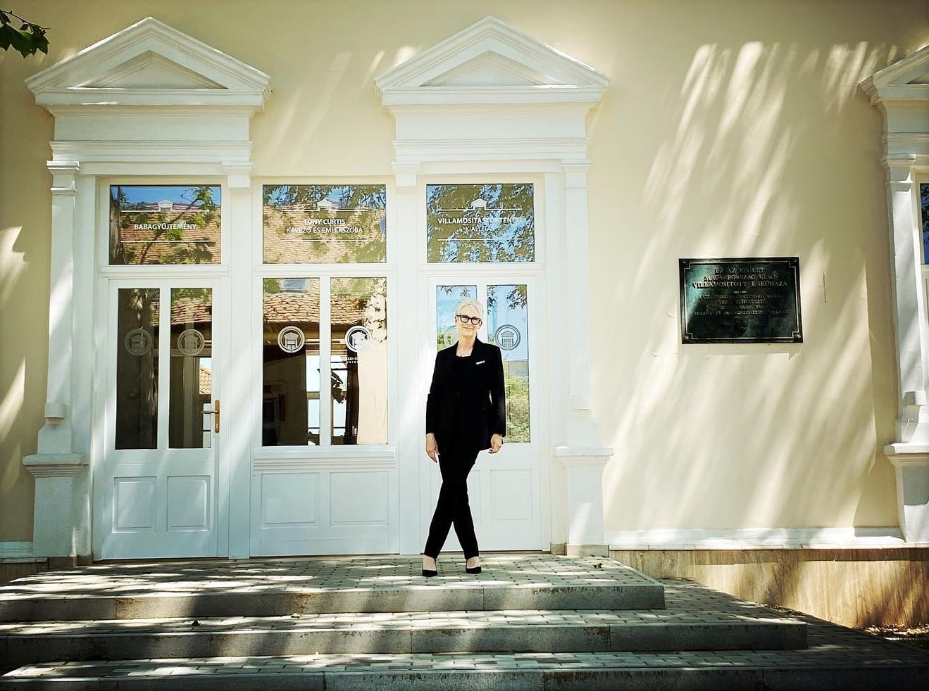 jamie lee curtis mateszalka kiallitas
