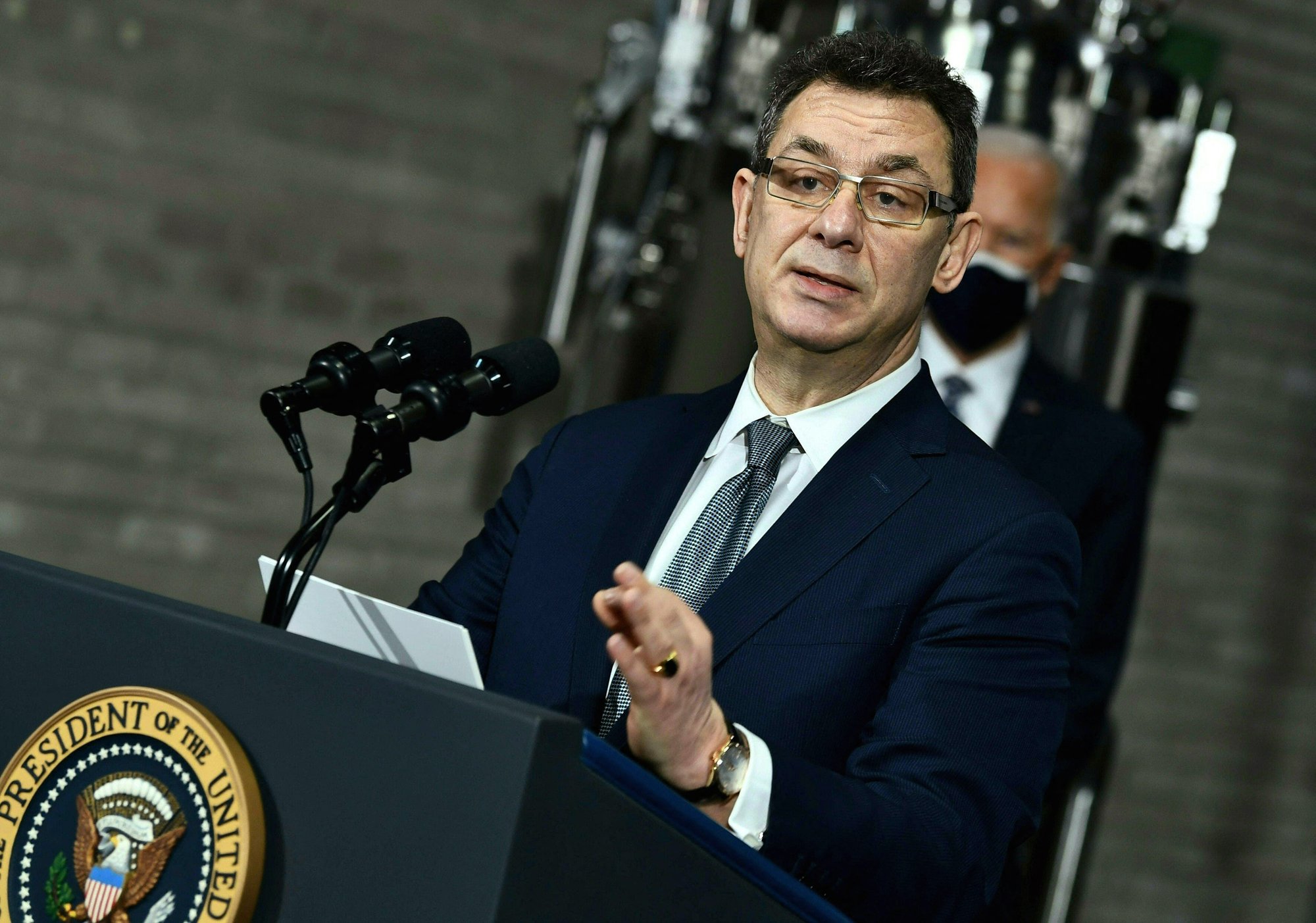 Albert Bourla pfizer vezerigazgato koronavirus