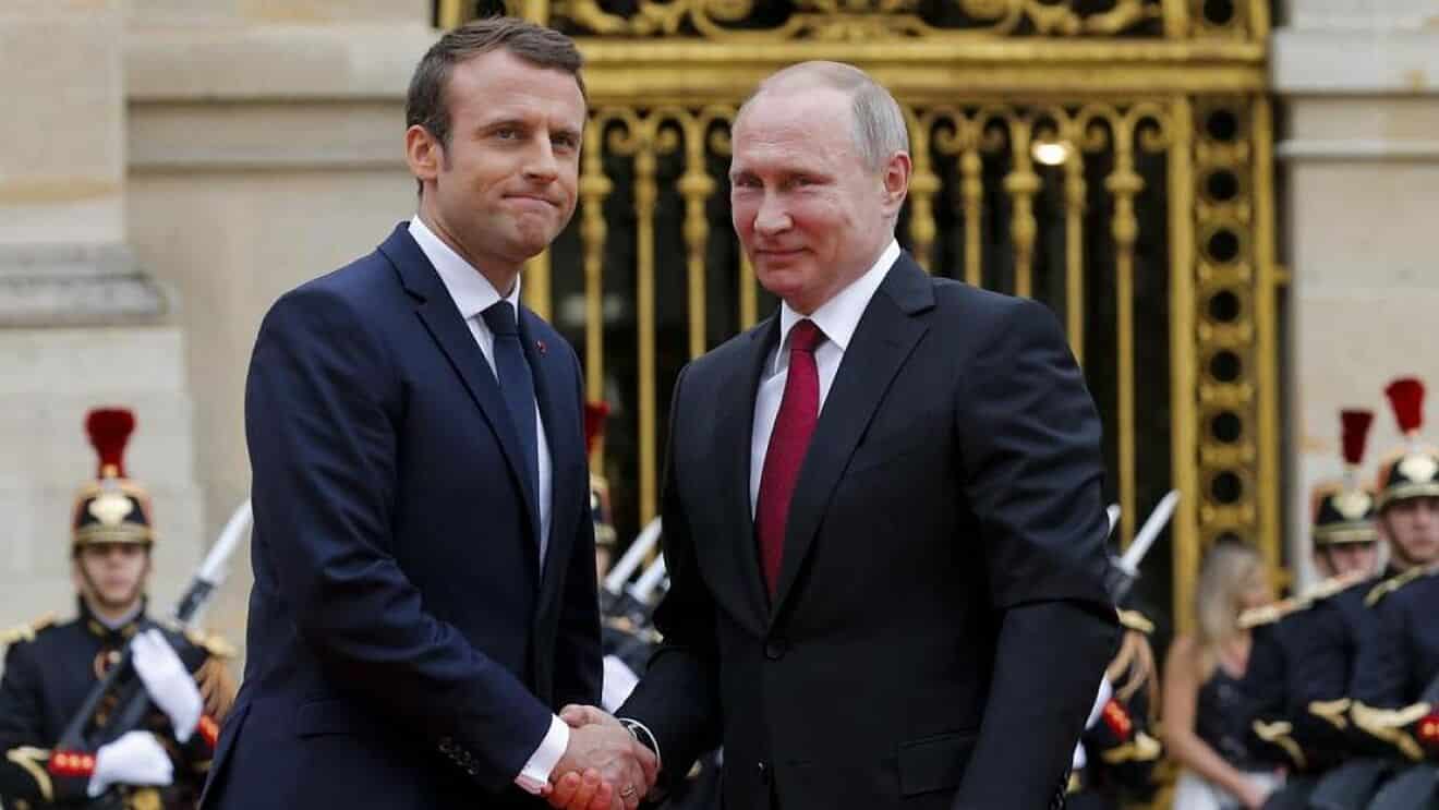 emmanuel macron vlagyimir putyin telefontárgyalás orosz-ukrán háború