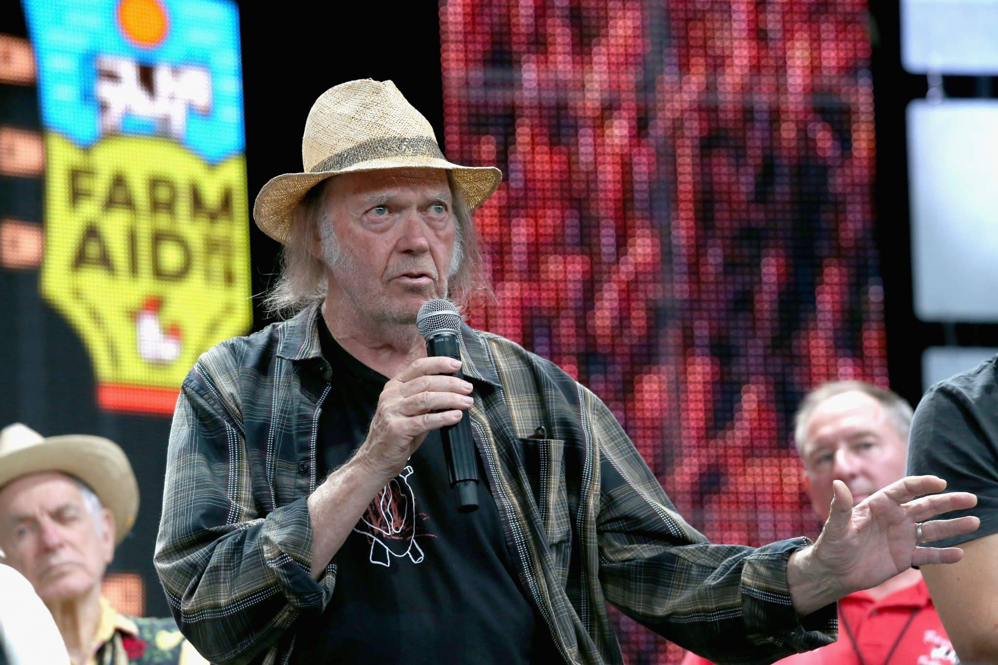 neil-young-spotify-dezinformacio