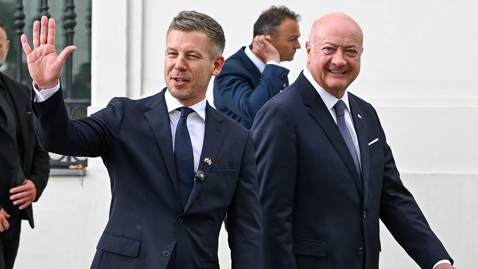magyar-peter-osztrak-kancellar-azbesztszennyezes