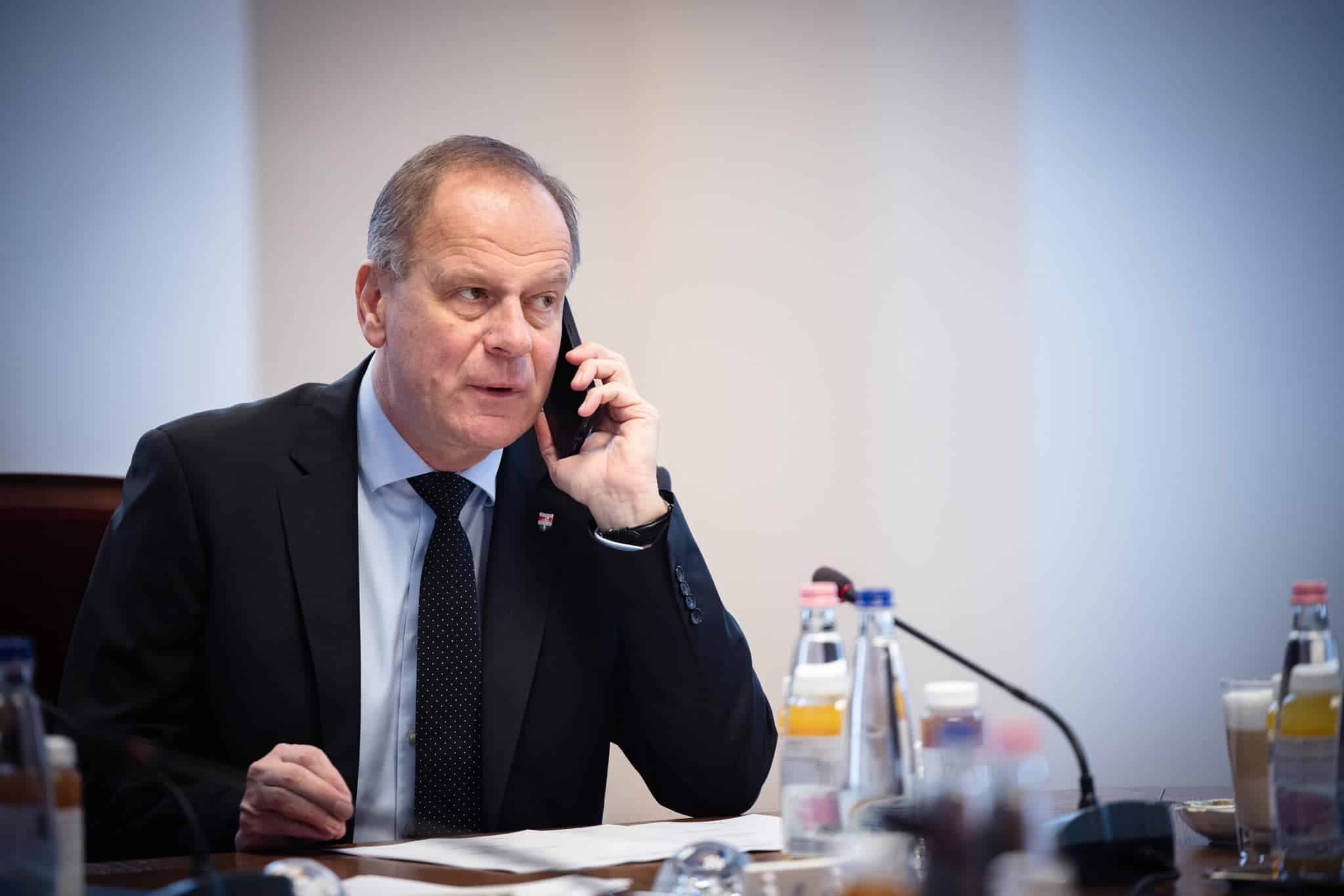 navracsics tibor fidesz kdnp europai neppart