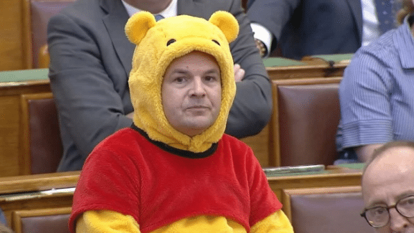 pottyondy-edina-nemeth-balazs-micimacko-parlament-botrany-2026