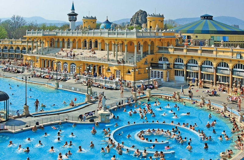 a vilag 10 legjobb gyogyfurdoje, legjobb gyogyfurdok, gyogyfurdo, természetes gyogyfurdo, magyarorszagi szechenyi furdo