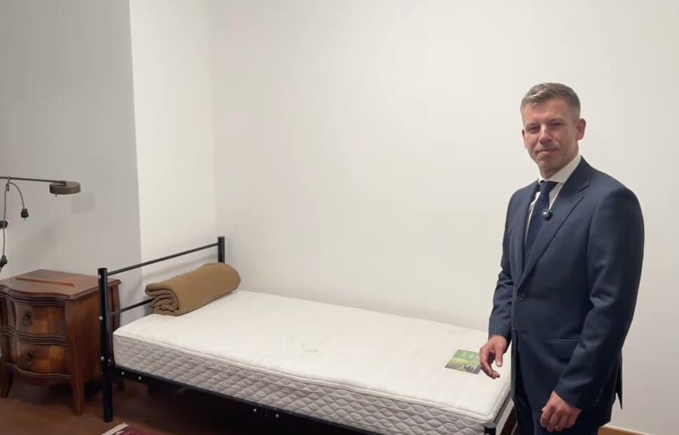 magyar peter karmelita fotok